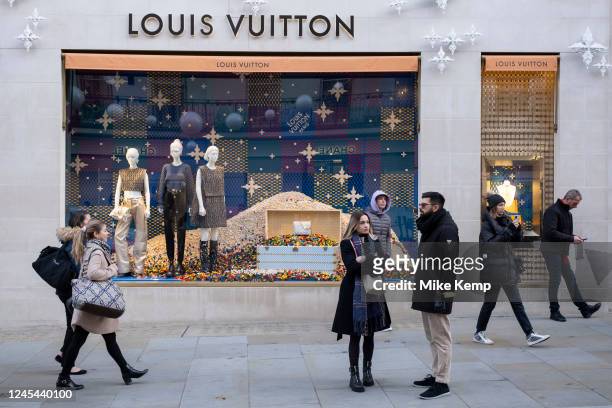 Louis vuitton new bond street hi-res stock photography and images