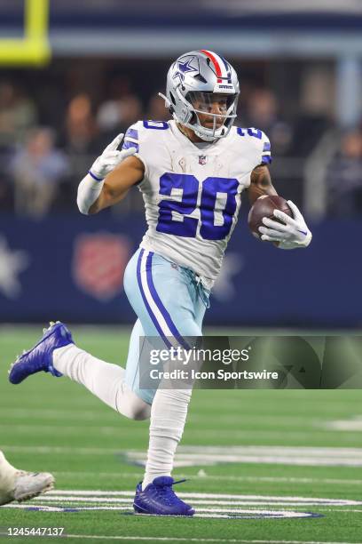 Dallas Cowboys running back Tony Pollard carries the ball during the game between the Dallas Cowboys and the Indianapolis Colts on December 4, 2022...