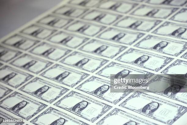 Government Notes Us Treasury Note Photos and Premium High Res Pictures - Getty Images
