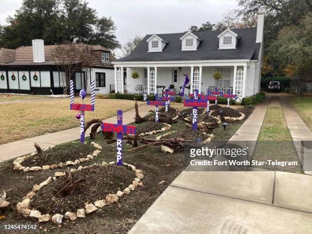 The owners of a TCU-neighborhood house, Bill and Donna Wood, turned their dead lawn into what has become a tourist destination for Horned Frogs fans:...