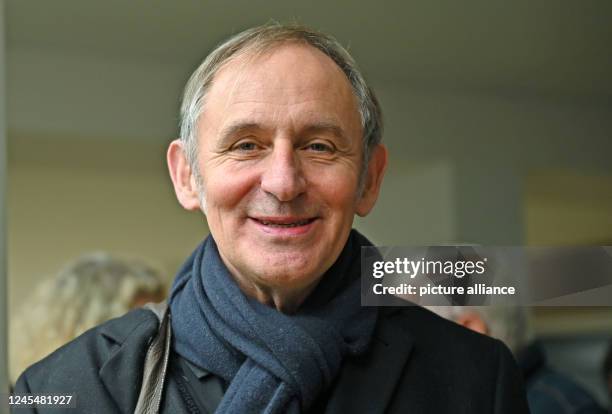 December 2022, Thuringia, Weimar: Volker Staab, architect and chairman of the jury, after the award ceremony for the architectural competition for...