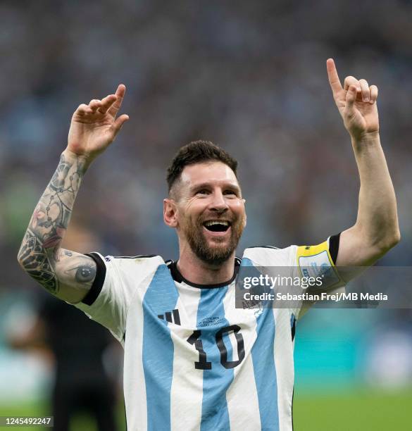 Messi Rosto Messi Smiles Photos and Premium High Res Pictures - Getty Images