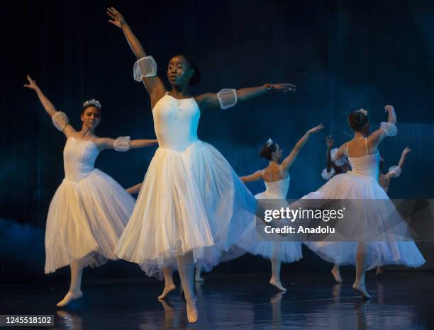 Sab Nutcracker The Nut Cracker Ballet Photos and Premium High Res Pictures - Getty Images
