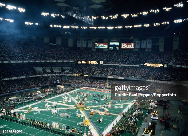 General view of the Louisiana Superdome during the half-time show during the Super Bowl XXIV between San Francisco 49ers and Denver Broncos on...