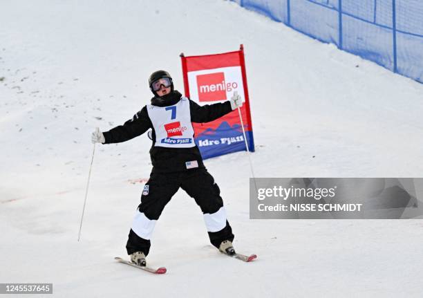 Elizabeth Lemley of the US celebrates after winning the dual moguls final competition of theg FIS Freestyle Ski World Cup in Idre Fjall, Sweden, on...