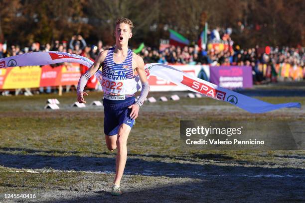Will Barnicoat of Great Britain crosses the finish line as he wins the U20 Men race during the SPAR European Cross Country Championships 2022 in...