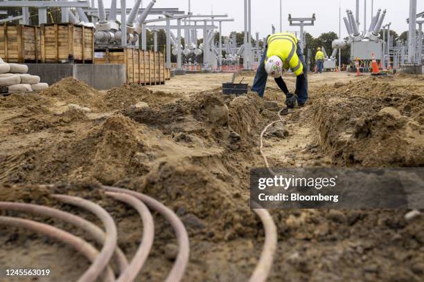 42 Grounding Cable Stock Photos, High-Res Pictures, and Images - Getty ...
