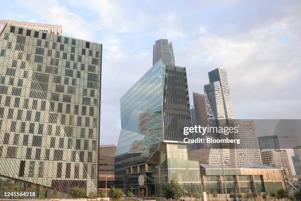 Snk Building Riyadh 398 Riyadh Skyscraper Stock Photos, High-Res Pictures, and Images ...