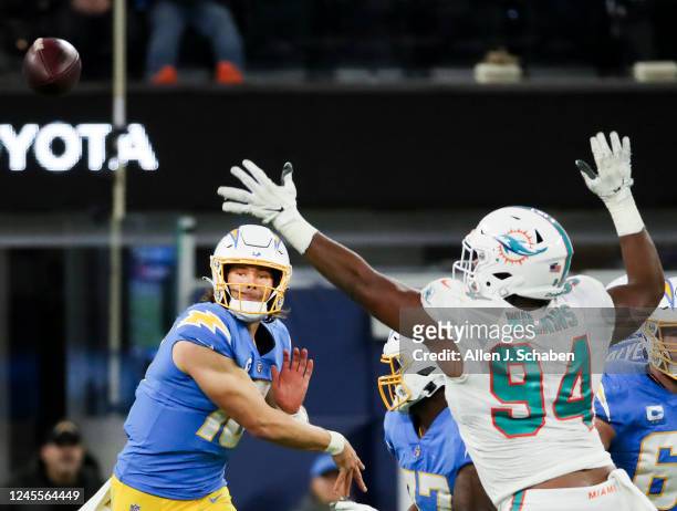 Los Angeles, CA in SoFi Stadium Chargers vs Dolphins at Sunday, Dec. 11, 2022 in Los Angeles, CA. Dolphins quarterback Tua Tagovailoa, #1 Dolphins...