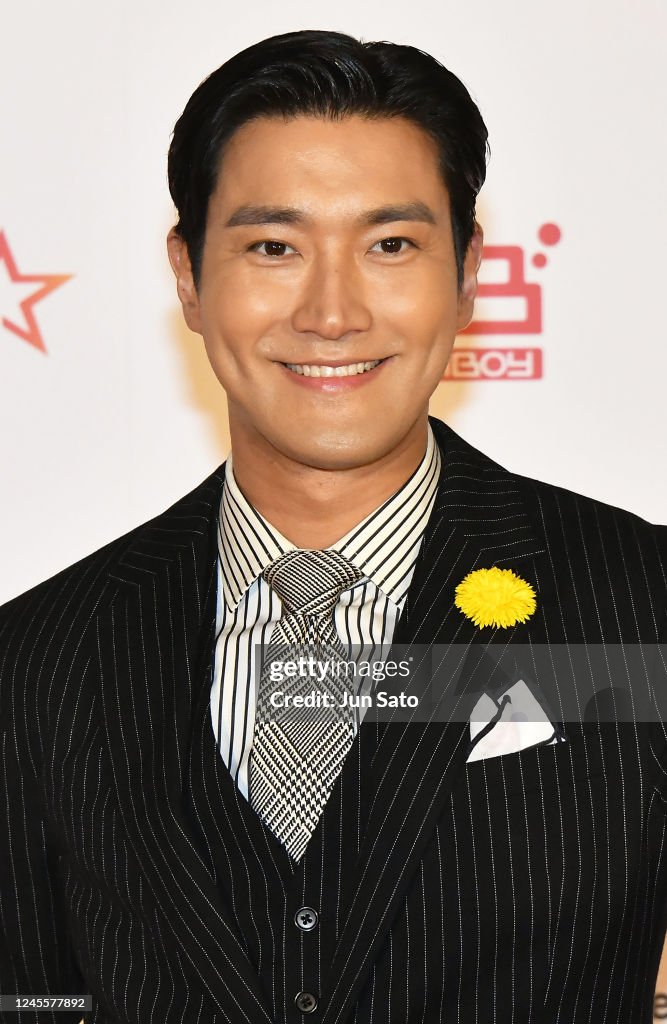Korean singer Choi Si-won attends the 2022 Asia Artist Awards In