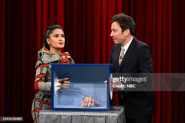 217 Salma Hayek Jimmy Fallon Photos & High Res Pictures - Getty Images