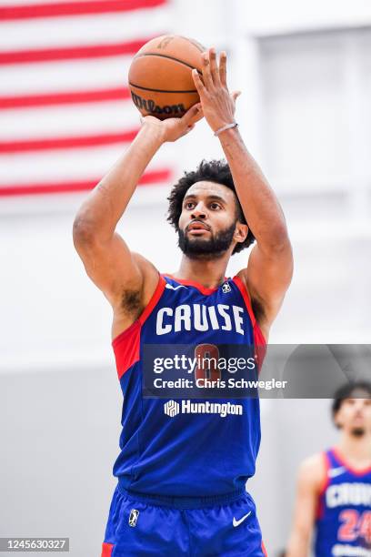 Braxton Key of the Motor City Cruise shoots a free throw against the Windy City Bulls on December 14, 2022 in Detroit, Michigan at Wayne State...