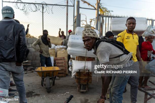 Belladere Belladère Photos and Premium High Res Pictures - Getty Images