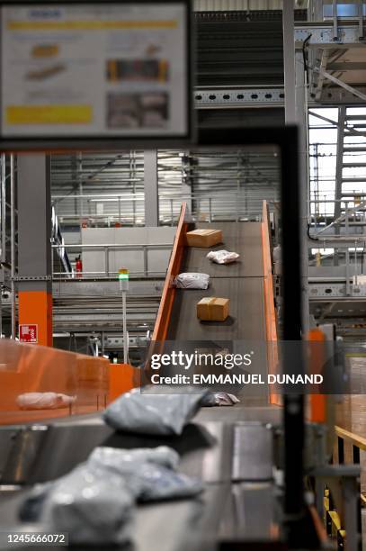 Colissimo Parcel Process Modernization Photos and Premium High Res Pictures - Getty Images