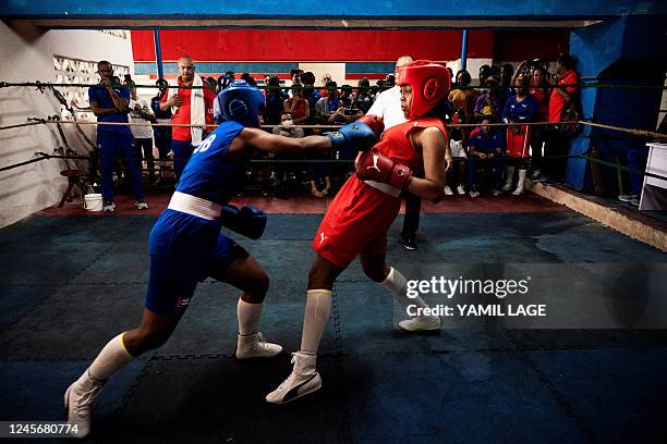 Cuban Boxing Robe Cuba Boxing Photos and Premium High Res Pictures - Getty Images