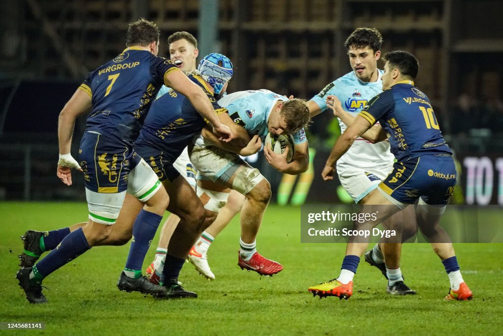 Pierre HUGUET of Aviron Bayonnais during the EPCR Challenge Cup match ...