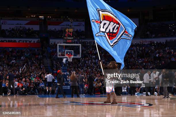 Okc Rumble Drawing 154 Okc Thunder Mascot Rumble Stock Photos, High-Res Pictures, and ...