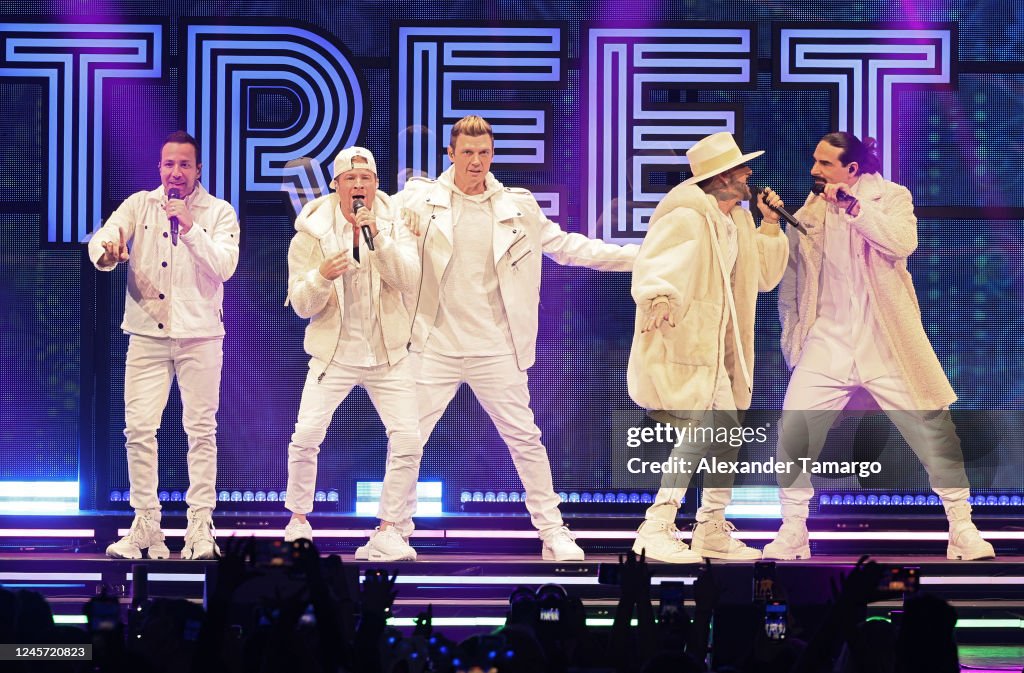 Y100's Jingle Ball - Show