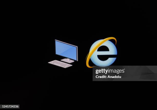 Computer Ie Microsoft Explorer Photos and Premium High Res Pictures - Getty Images