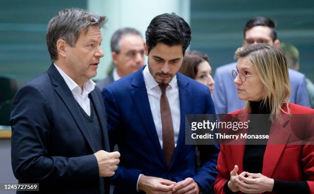 German Minister for Economic Affairs and Climate Action Robert Habeck talks with the Netherlands Minister for Climate and Energy Policy Rob Arnoldus...