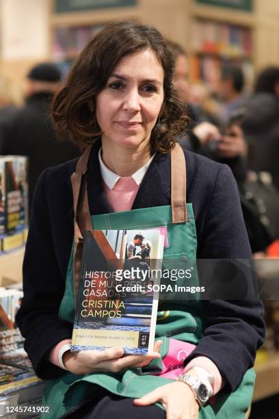 Cristina Campos during the campaign "Acción de Navidad Por la lectura" at the Casa del Libro bookstore in Madrid. "Acción de Navidad Por la lectura"...