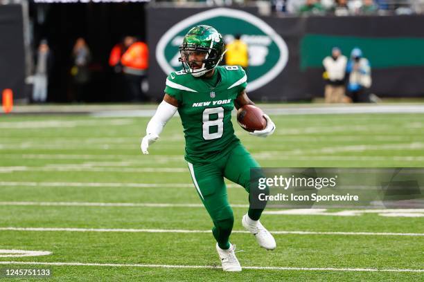 New York Jets wide receiver Elijah Moore during the National Football League game between the New York Jets and the Detroit Lions on December 18,...