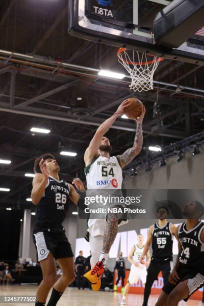 Sandro Mamukelashvili of the Wisconsin Herd drives to the basket against the Austin Spurs during the 2022-23 G League Winter Showcase on December 21,...