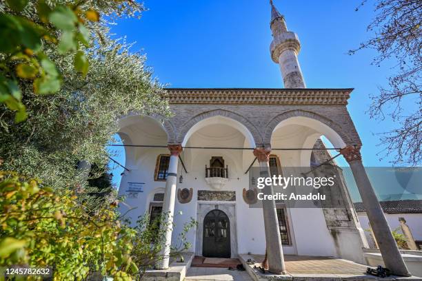 Label Mosque Photos and Premium High Res Pictures - Getty Images