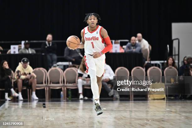 Kennedy Chandler of the Memphis Hustle dribbles the ball during the game against the Motor City Cruise during the 2022-23 G League Winter Showcase on...