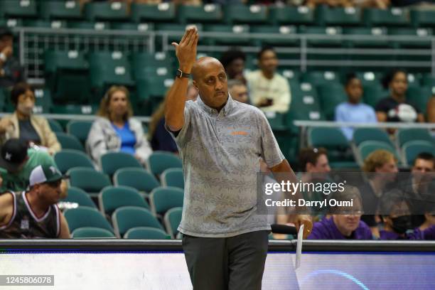 Head coach Lorenzo Romar of the Pepperdine Waves gestures to his players during the first half of the Hawaiian Airlines Diamond Head Classic game...