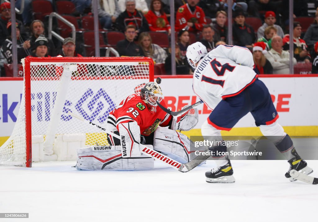 NHL: DEC 23 Blue Jackets at Blackhawks