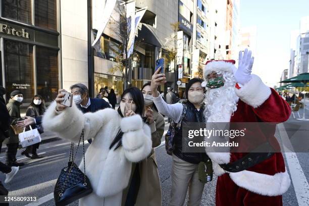 Japanese Santa Japanese Santa Photos and Premium High Res Pictures - Getty Images