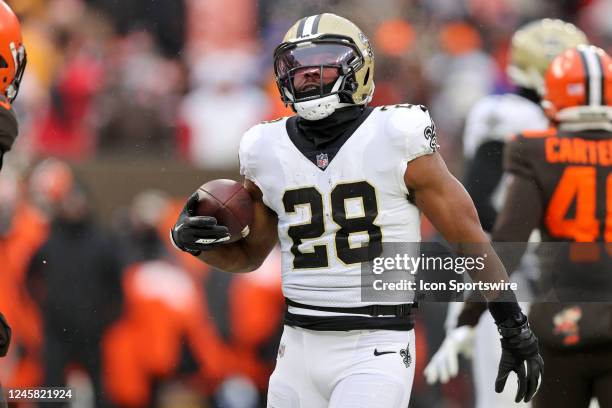 New Orleans Saints running back David Johnson with the football during the fourth quarter of the National Football League game between the New...