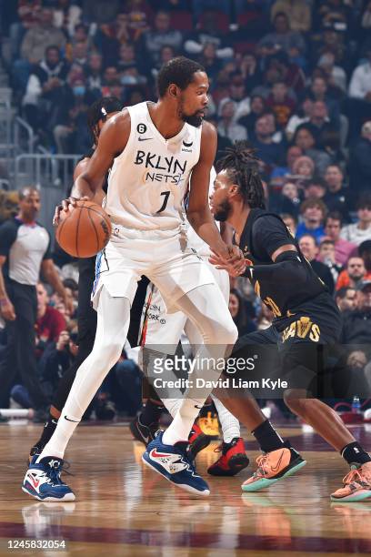 Warren of the Brooklyn Nets drives to the basket against the Cleveland Cavaliers on December 26, 2022 at Rocket Mortgage FieldHouse in Cleveland,...