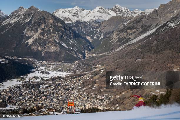 Austria's Stefan Babinsky competes during the second training run of the FIS alpine skiing Men's World Cup downhill race in Bormio, northern Italy,...