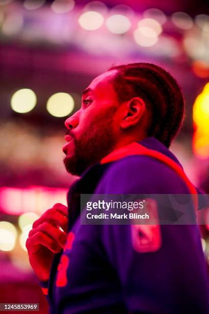 Kawhi Leonard of the LA Clippers gets ready before the game against the Toronto Raptors on December 27, 2022 at the Scotiabank Arena in Toronto,...