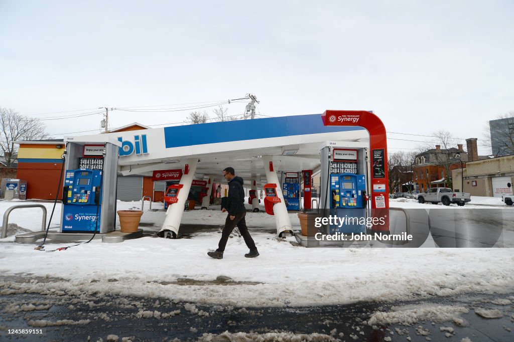 Historic Buffalo Blizzard That Paralyzed The City Leaves Over 30 Dead