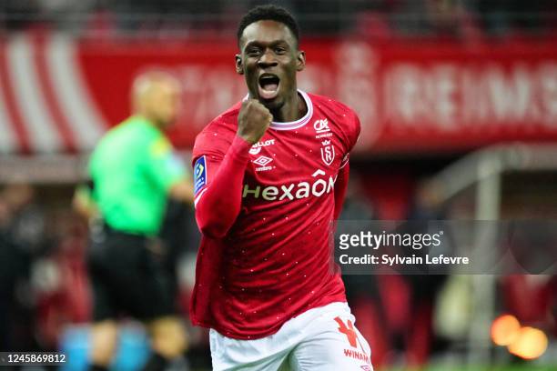 Folarin Balogun of Stade de Reims celebrates after scoring his team's 1st goal during the Ligue 1 Uber Eats match between Reims and Rennes at Stade...