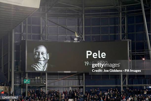 The giant screen announces the death of Pele before the Sky Bet Championship match at The Hawthorns, West Bromwich. Picture date: Thursday December...