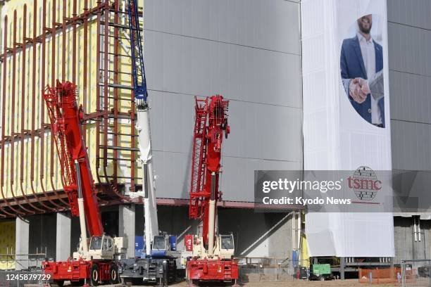 Photo taken Dec. 6 shows a factory of leading chipmaker Taiwan Semiconductor Manufacturing Co. Under construction in Phoenix, Arizona, with...