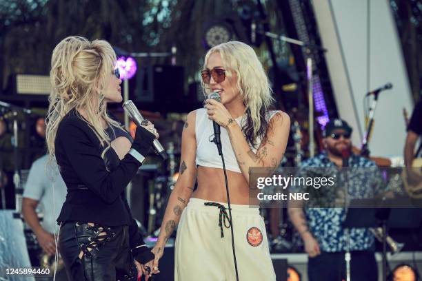 Pictured: Dolly Parton and Miley Cyrus rehearse on Thursday, December 29th --