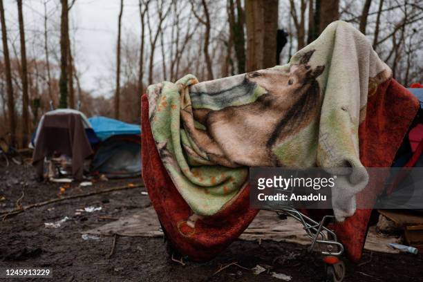Migrants coming from African and Middle-Eastern countries continue their lives at make-shift tents under harsh conditions amid winter cold at...