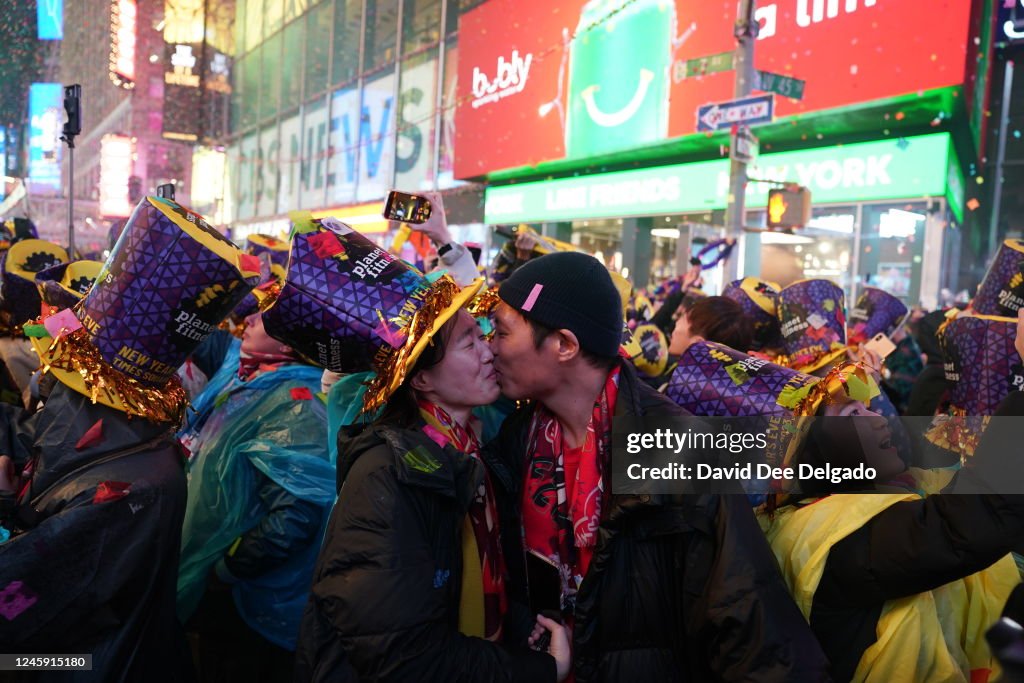 Revelers Celebrate The New Year In New Yorks Time Square
