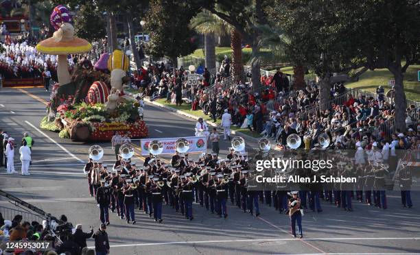 Pasadena, CA The United States Marine Corps West Coast Composite Band from Camp Pendleton marches down Orange Grove Blvd. In the 2023 Tournament of...