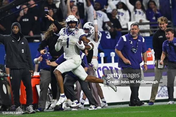 Fiesta Bowl: TCU Quentin Johnston in action, runs with the football vs Michigan at State Farm Stadium. Glendale, AZ CREDIT: John W. McDonough