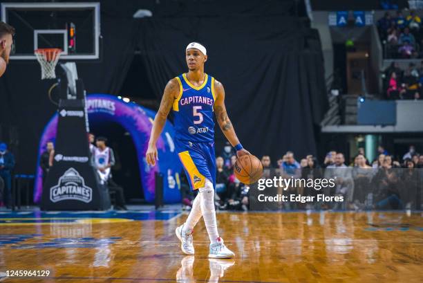 Shabazz Napier of the Mexico City Capitanes dribbles the ball against the Salt Lake City Stars on December 28, 2022 in Mexico City, Mexico at Arena...
