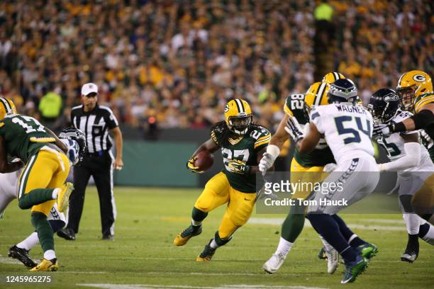 Green Bay Packers running back Eddie Lacy runs ball down field during an NFL football game between the Green Bay Packers and the Seattle Seahawks...