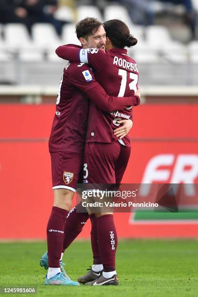 Aleksey Miranchuk of Torino FC celebrates a goal with team mate Ricardo Rodriguez during the Serie A match between Torino FC and Hellas Verona at...