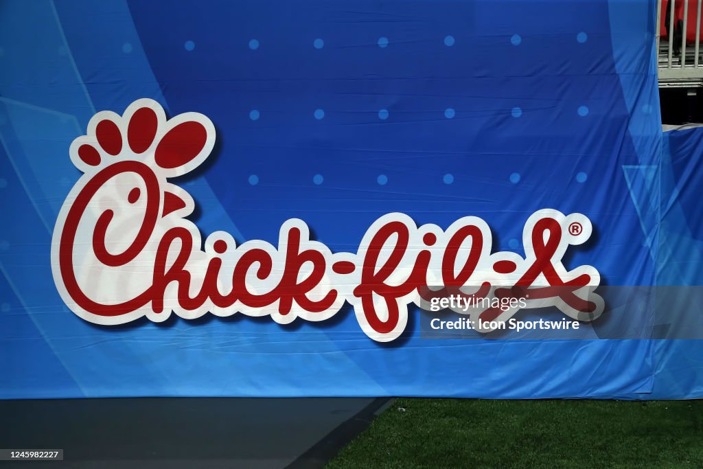 COLLEGE FOOTBALL: DEC 31 Semifinal Game Chick-fil-A Peach Bowl