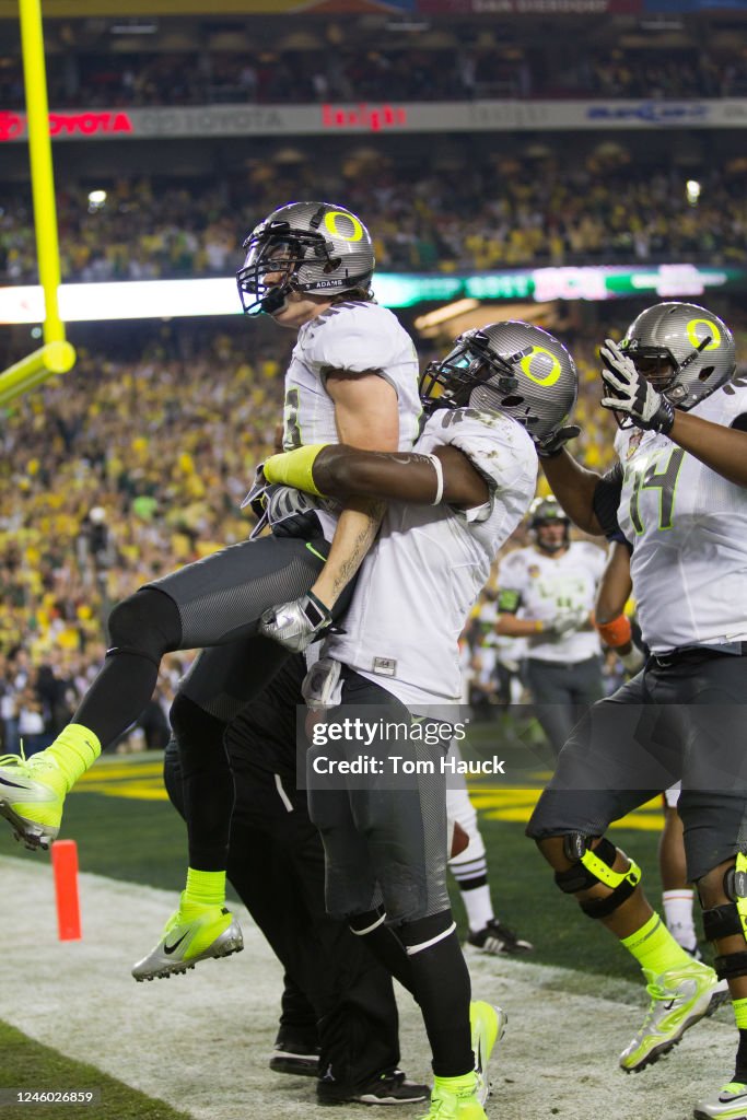 Jeff Maehl Of The Oregon Ducks Catches A Game Tying Two Point News jeff-maehl-of-the-oregon-ducks-catches-a-game-tying-two-point-news